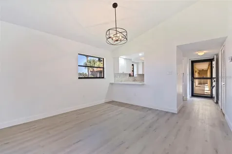 809 Hammock Pine Boulevard Clearwater FL 33761