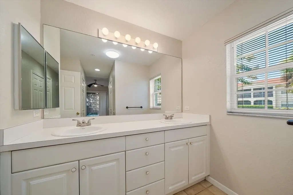 4216 Central Sarasota Parkway Sarasota FL 34238