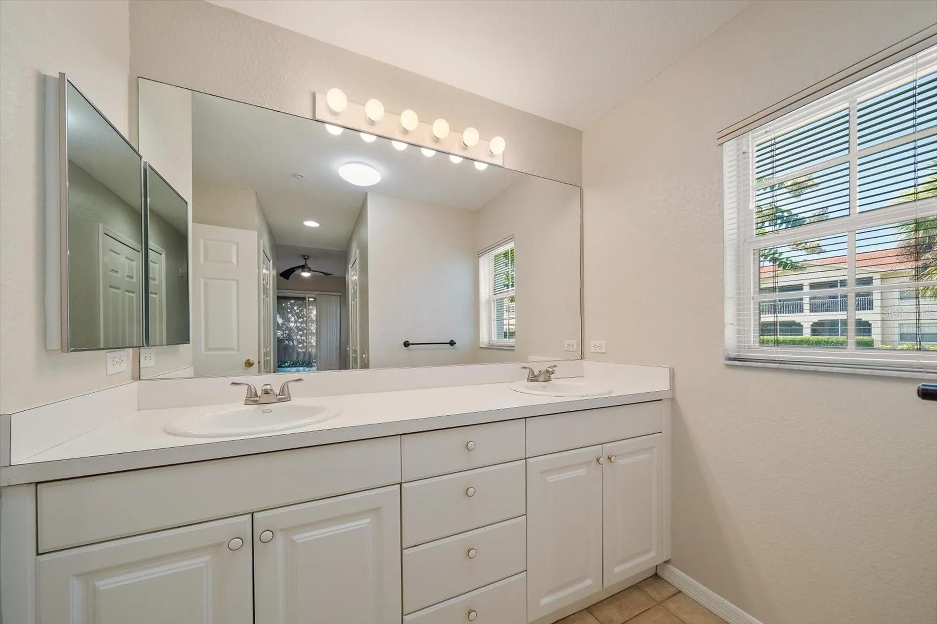 4216 Central Sarasota Parkway Sarasota FL 34238