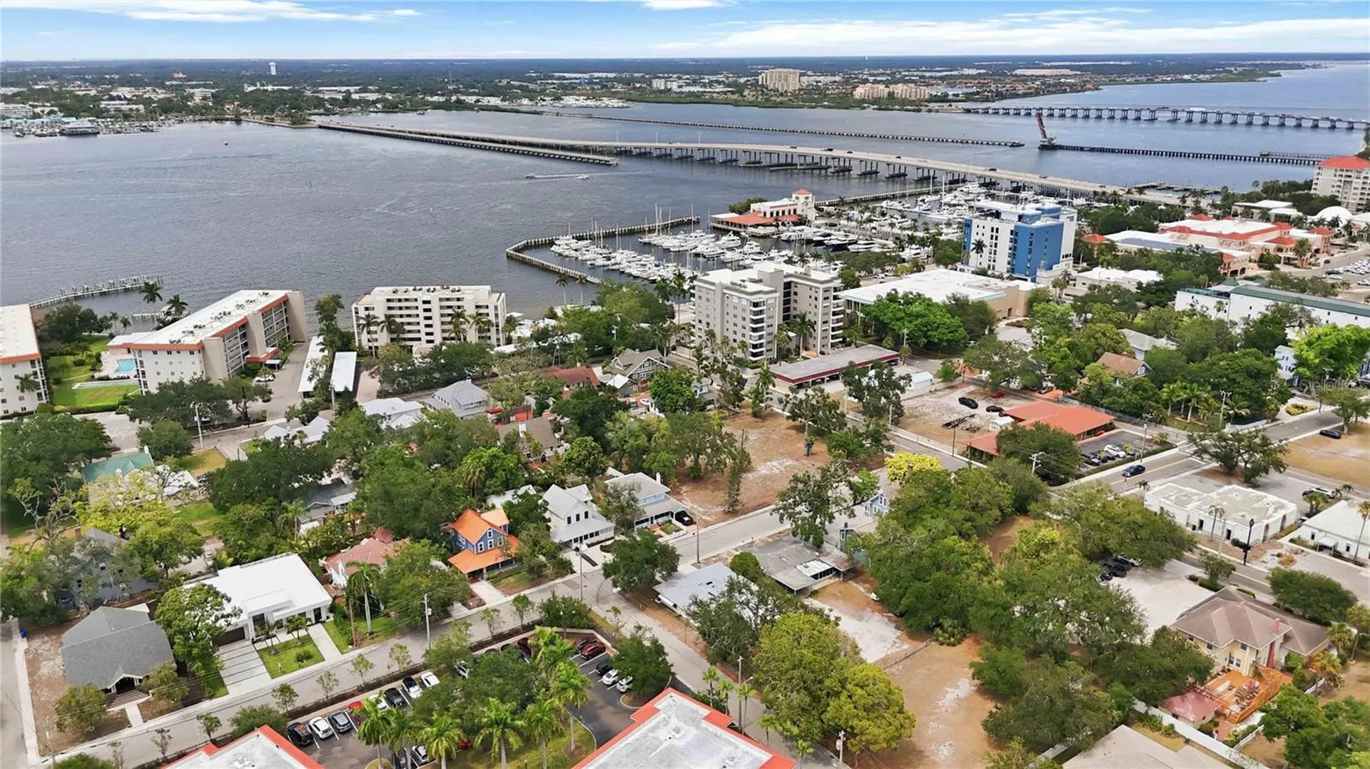 204 15th Street W Bradenton FL 34205