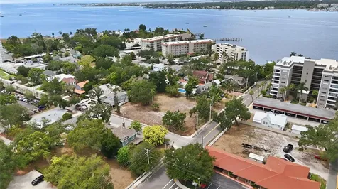 204 15th Street W Bradenton FL 34205