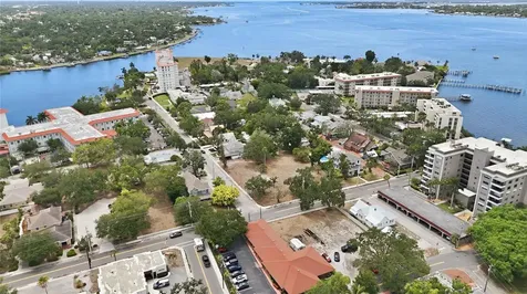 204 15th Street W Bradenton FL 34205