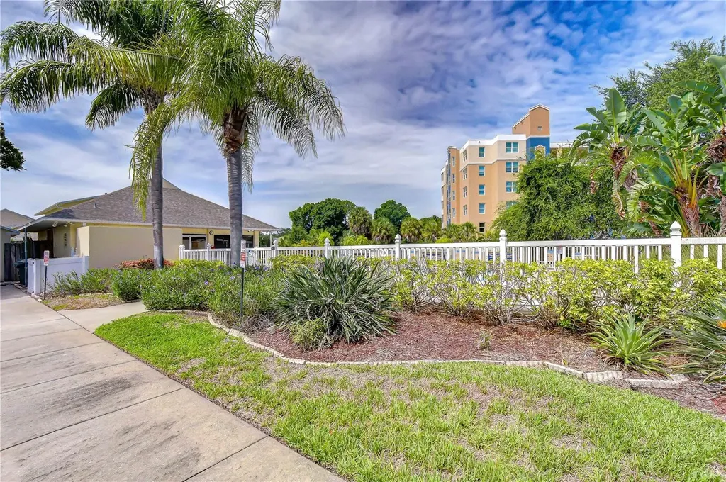 1050 Starkey Road Largo FL 33771