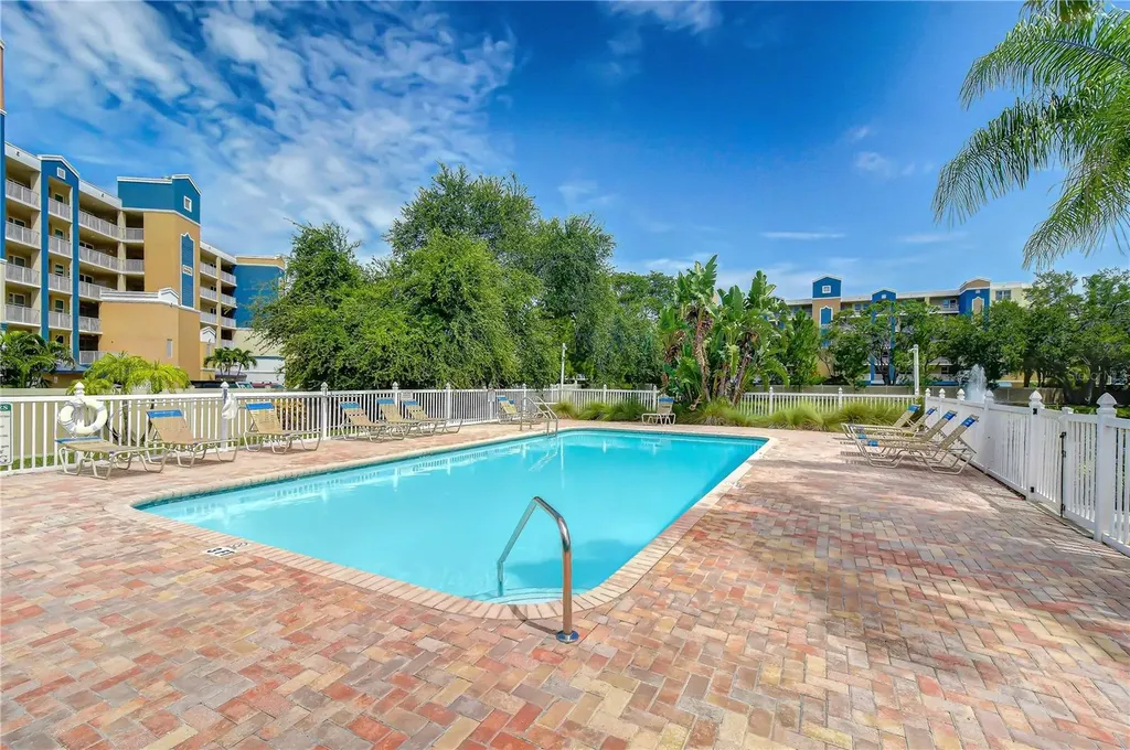 1050 Starkey Road Largo FL 33771