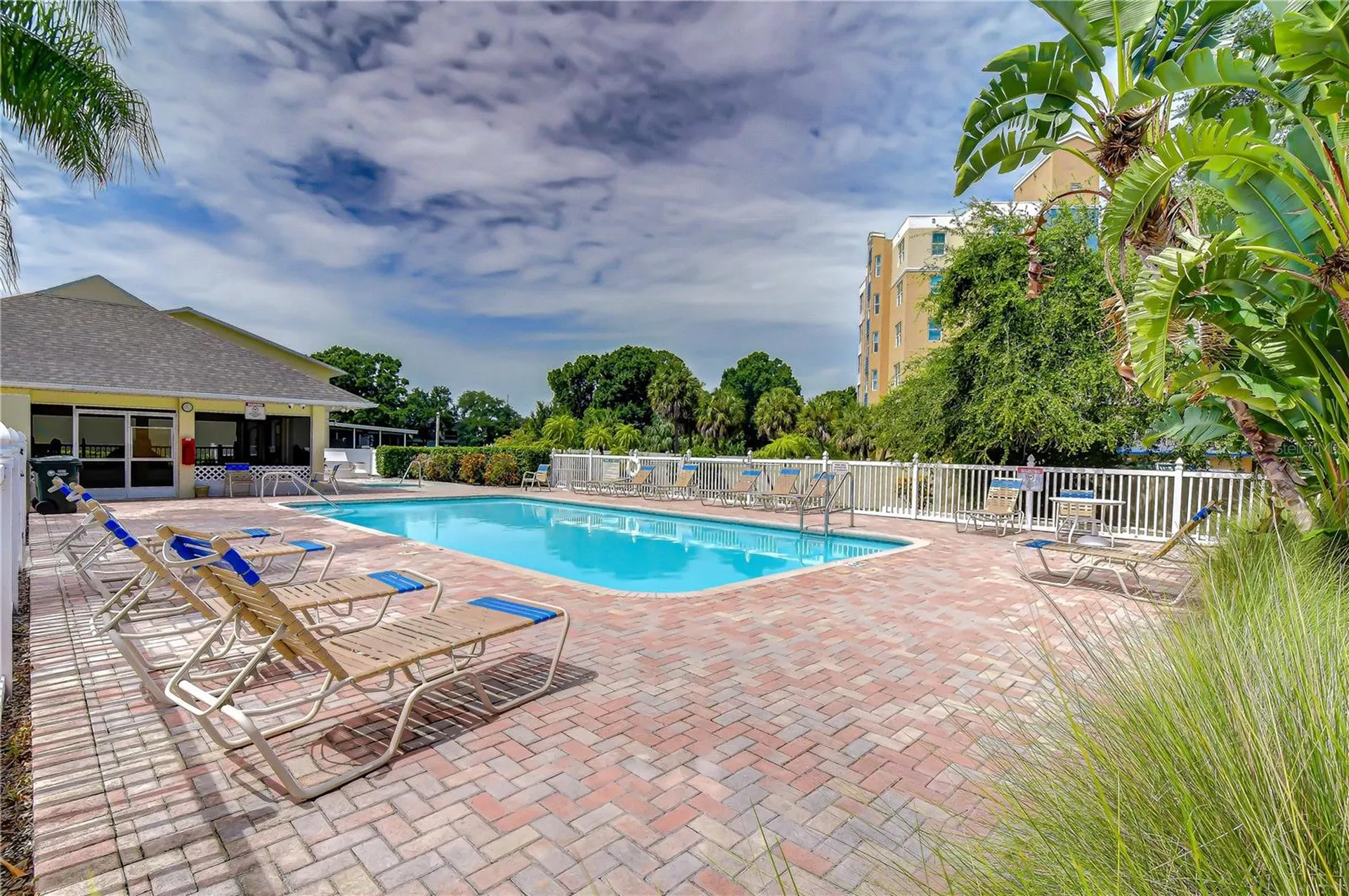 1050 Starkey Road Largo FL 33771