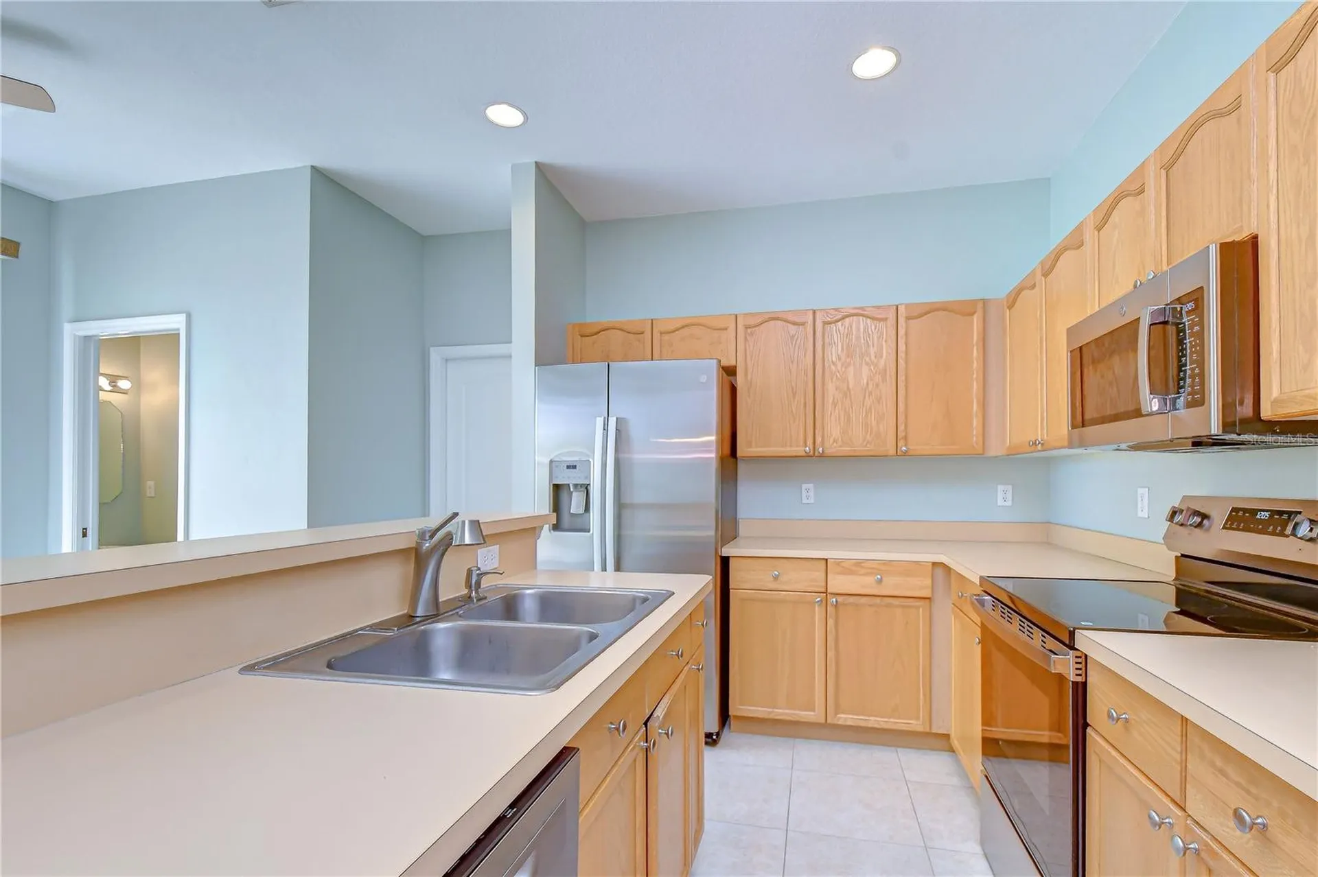 1050 Starkey Road Largo FL 33771