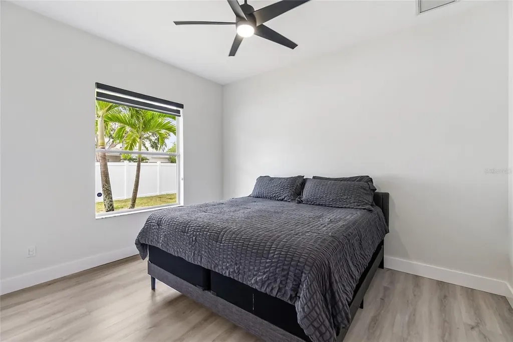 6603 38th Street E Sarasota FL 34243