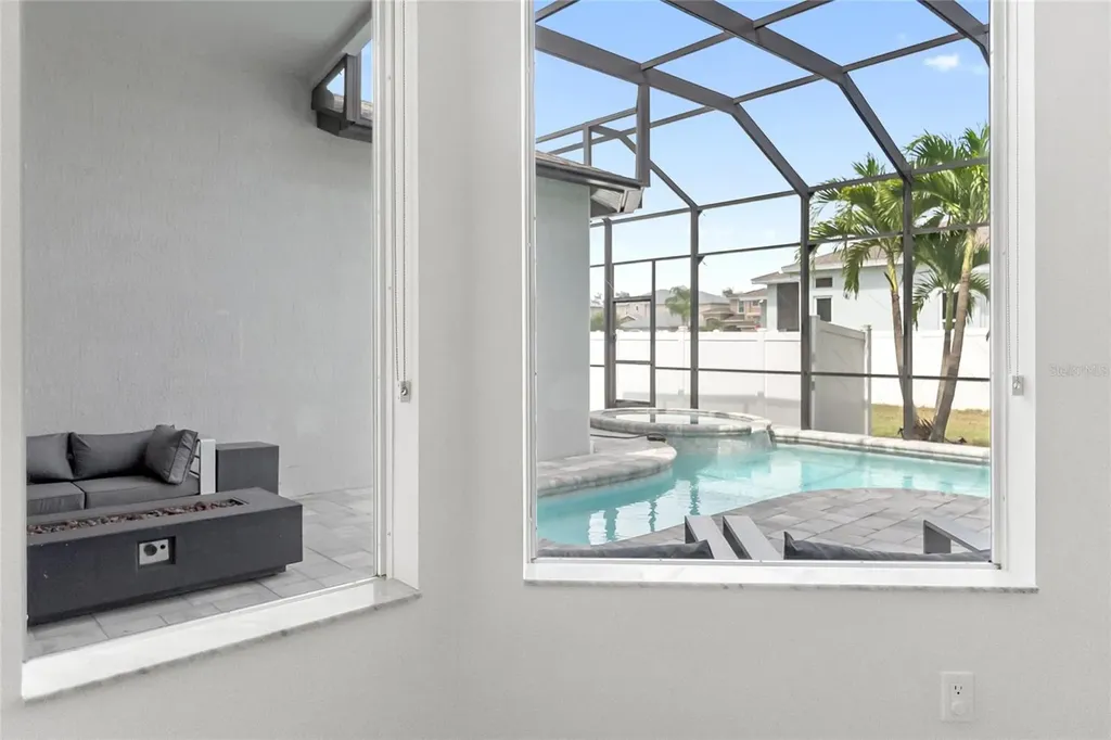 6603 38th Street E Sarasota FL 34243