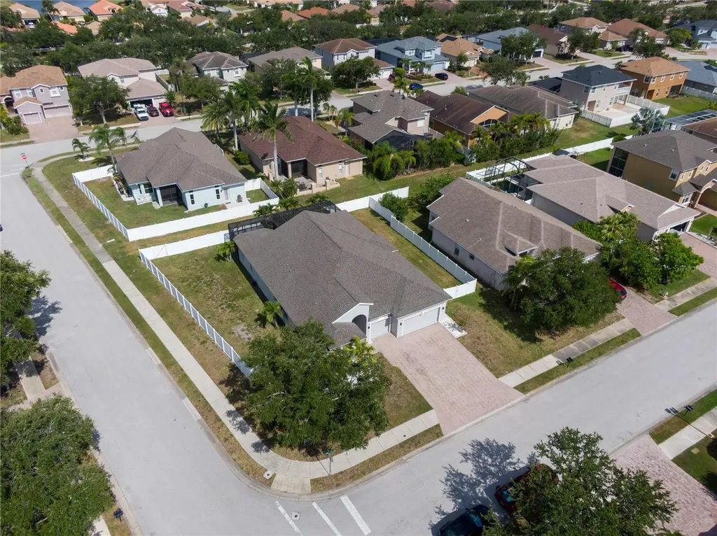 6603 38th Street E Sarasota FL 34243