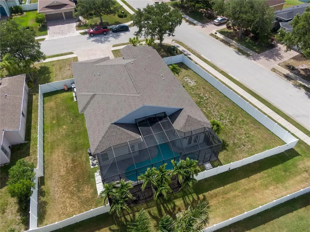 6603 38th Street E Sarasota FL 34243