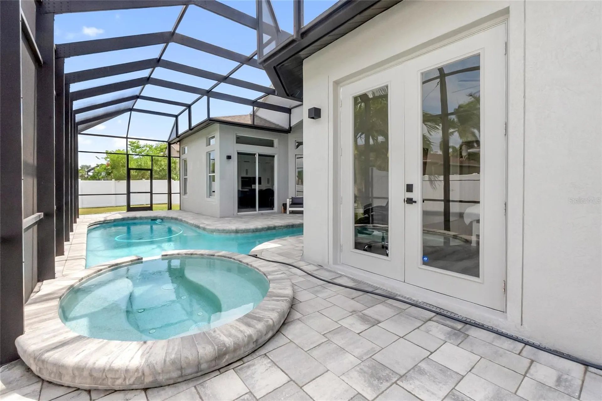 6603 38th Street E Sarasota FL 34243