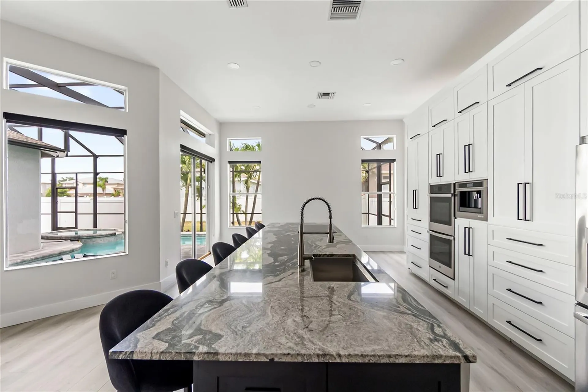 6603 38th Street E Sarasota FL 34243