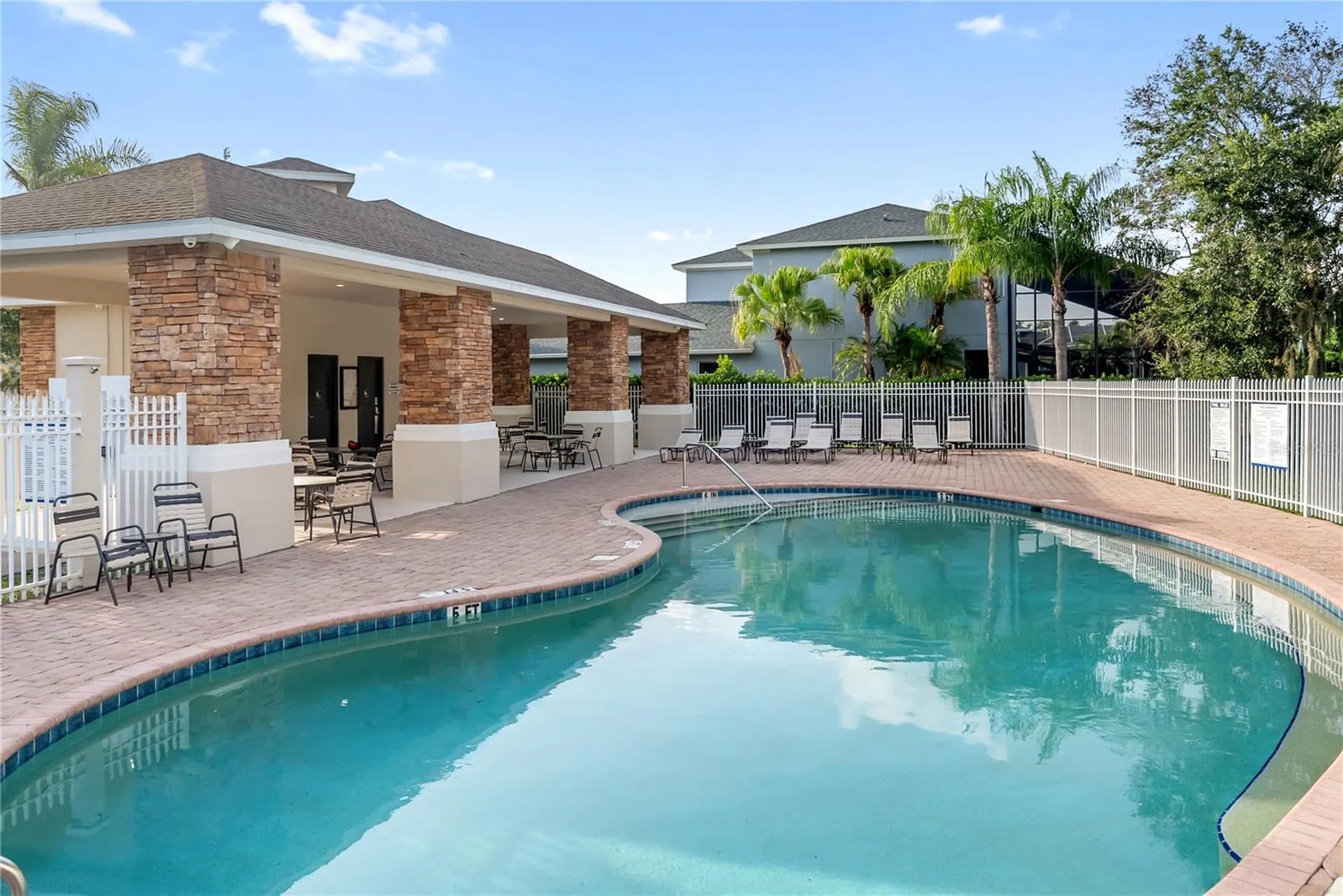6603 38th Street E Sarasota FL 34243