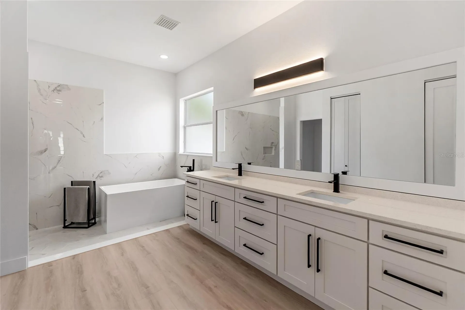6603 38th Street E Sarasota FL 34243