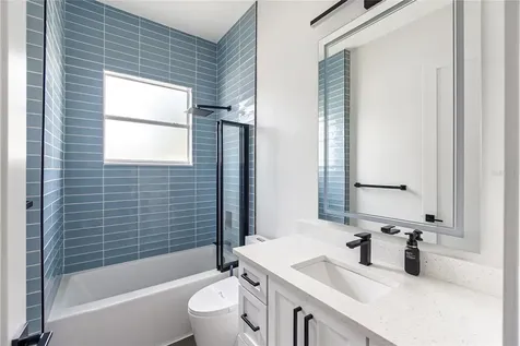 6603 38th Street E Sarasota FL 34243