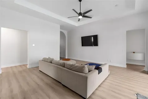 6603 38th Street E Sarasota FL 34243