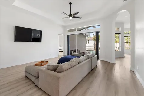 6603 38th Street E Sarasota FL 34243