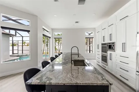 6603 38th Street E Sarasota FL 34243