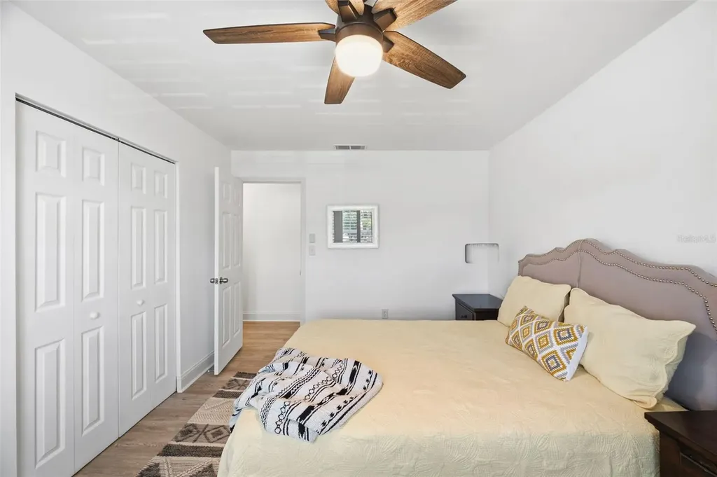 3595 40th Avenue S St Petersburg FL 33711