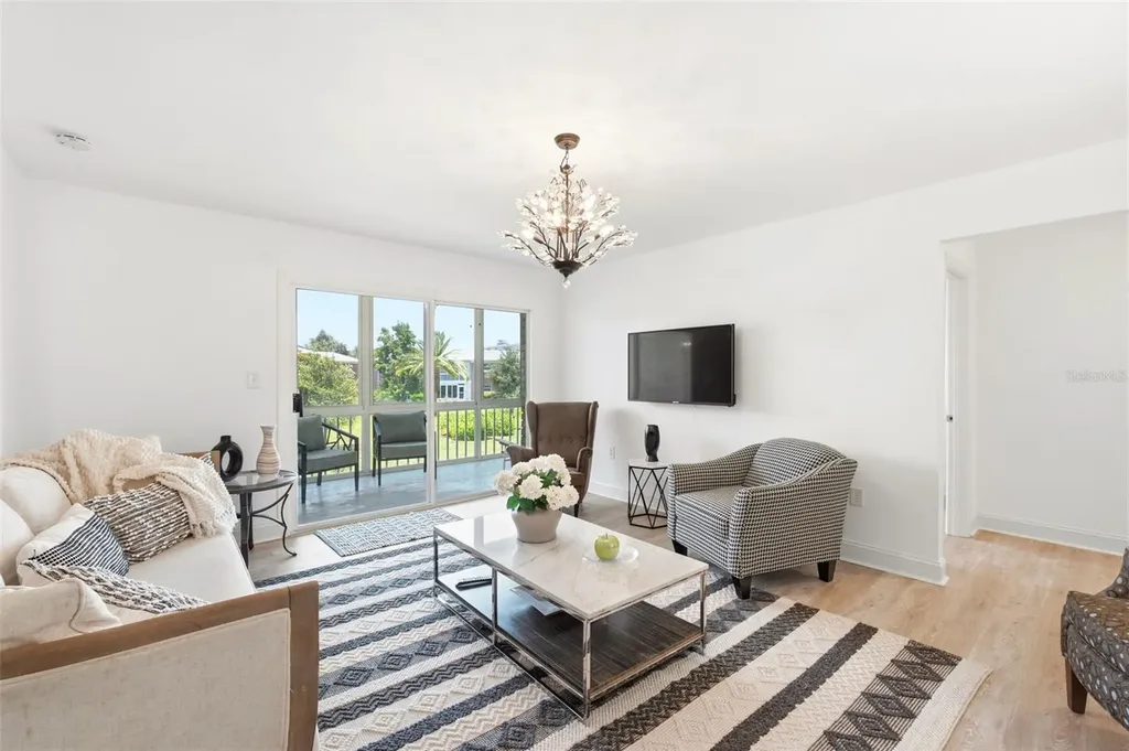 3595 40th Avenue S St Petersburg FL 33711