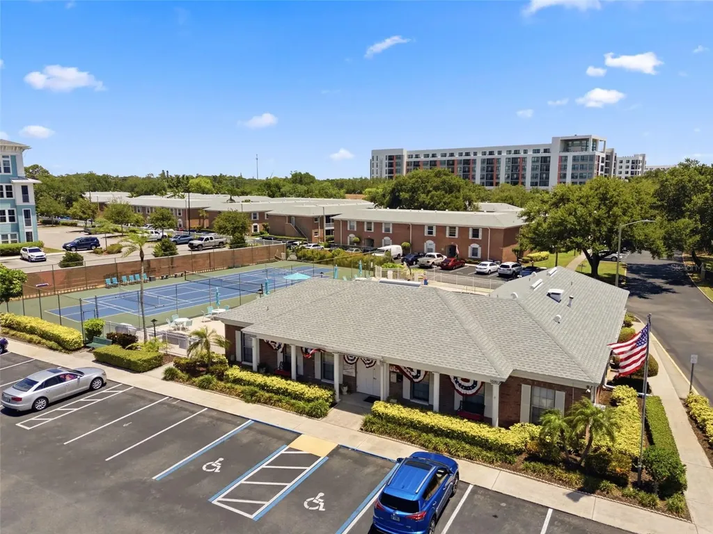 3595 40th Avenue S St Petersburg FL 33711
