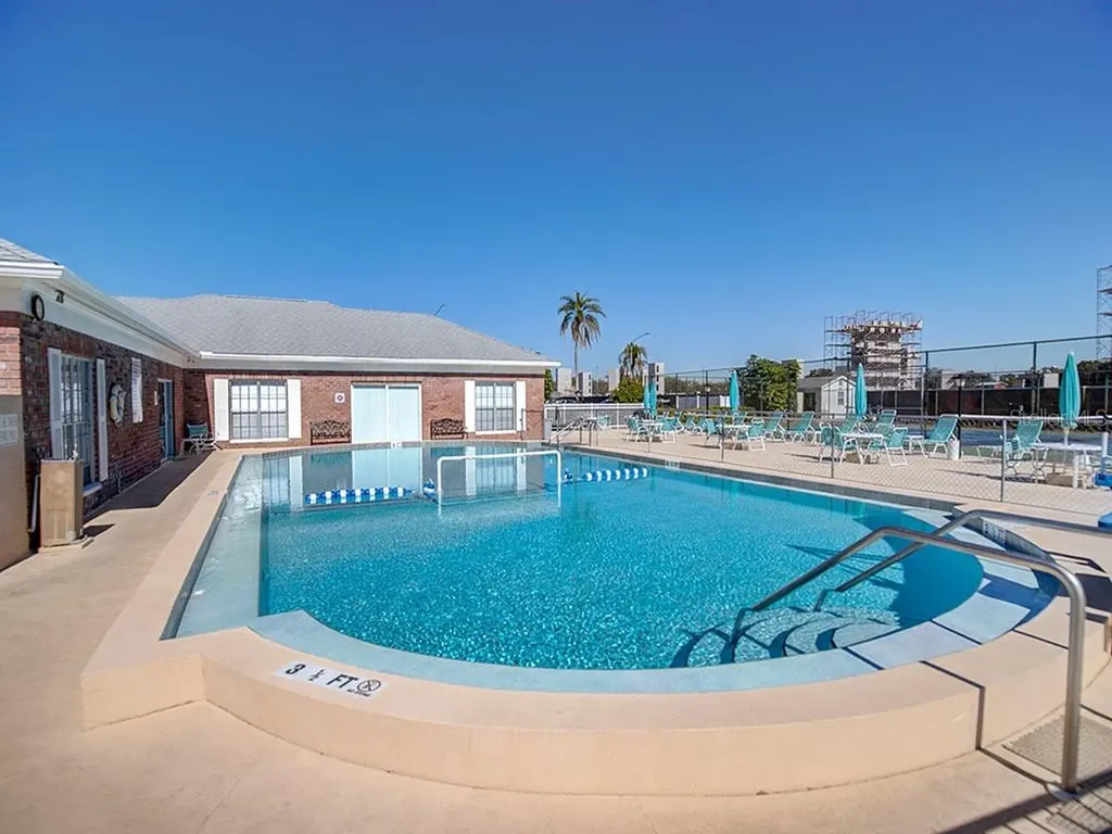 3595 40th Avenue S St Petersburg FL 33711