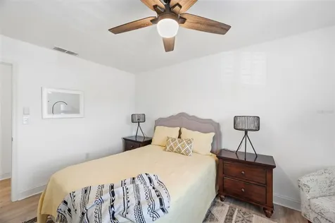 3595 40th Avenue S St Petersburg FL 33711