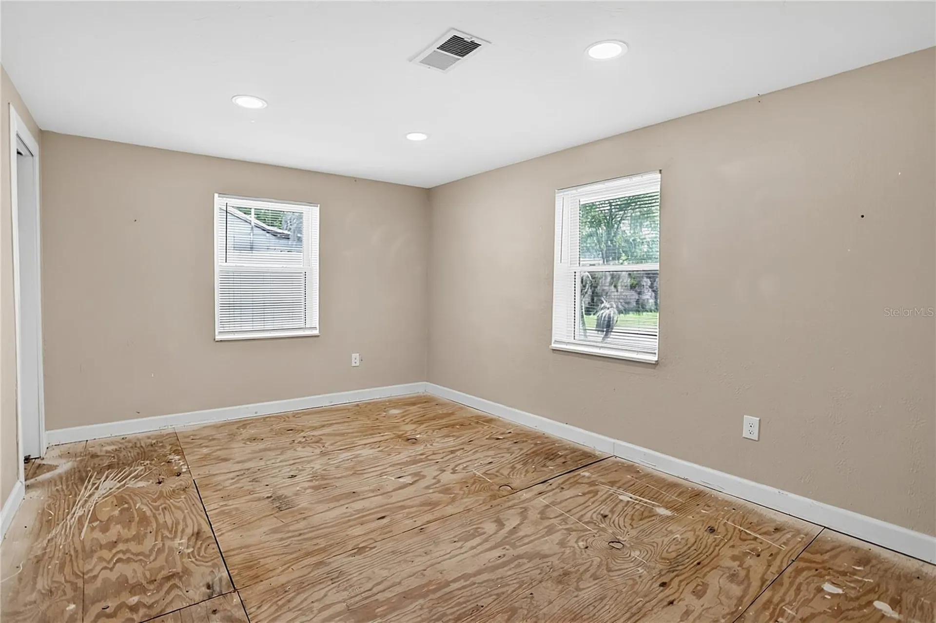 103 S Flagler Avenue Edgewater FL 32132