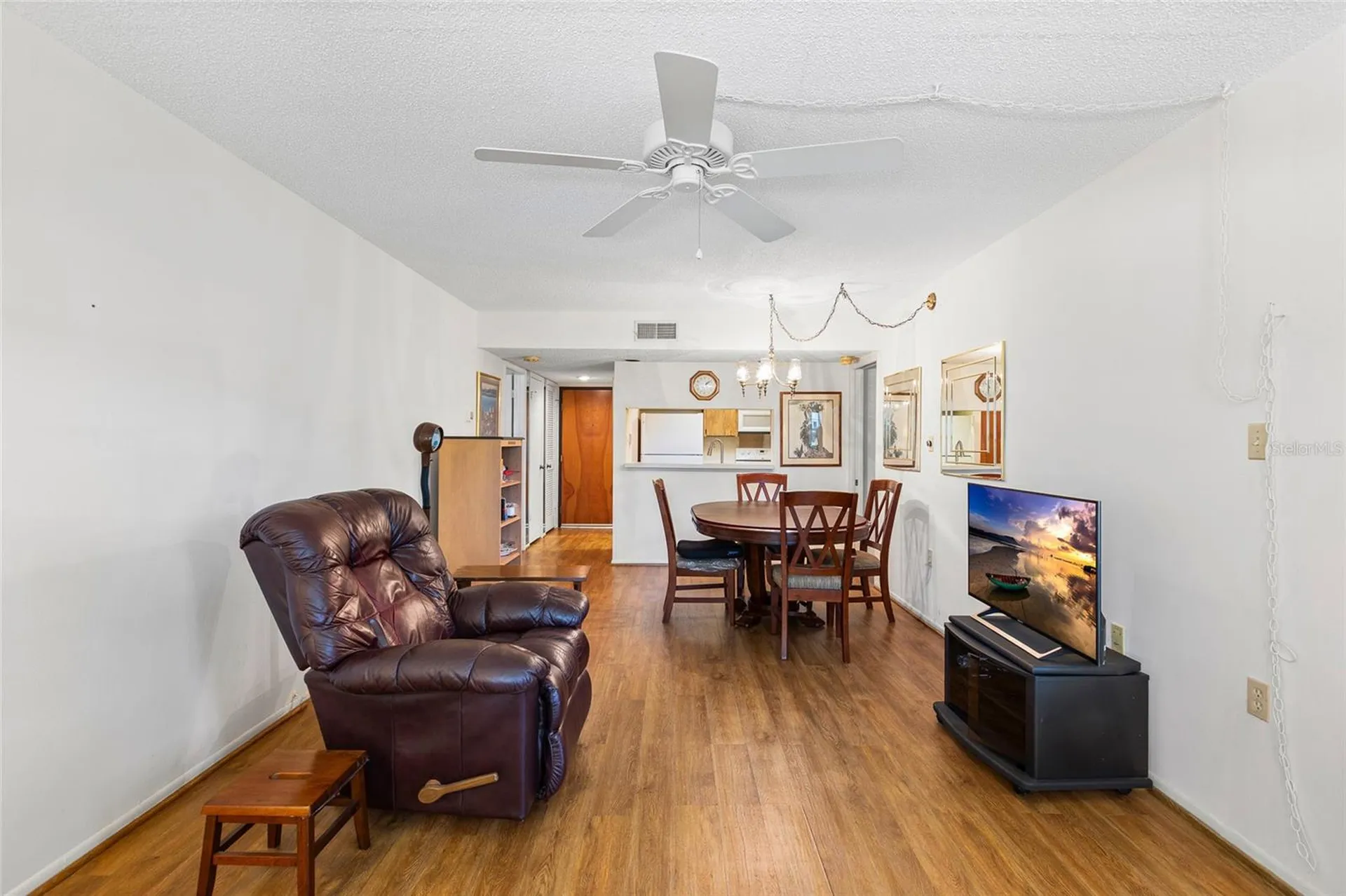 2587 Countryside Boulevard Clearwater FL 33761