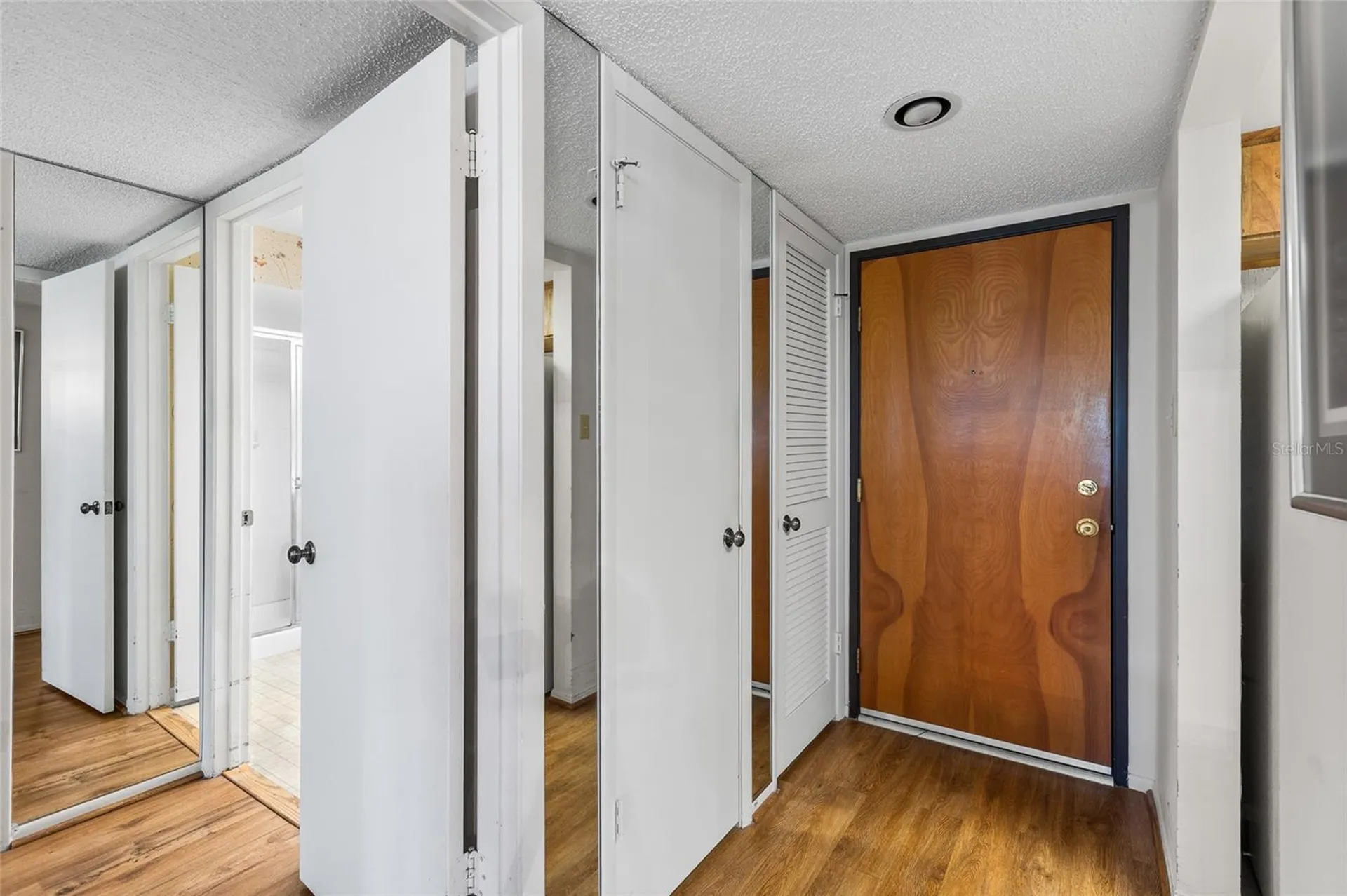 2587 Countryside Boulevard Clearwater FL 33761