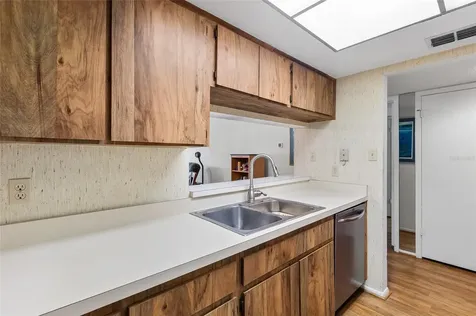 2587 Countryside Boulevard Clearwater FL 33761