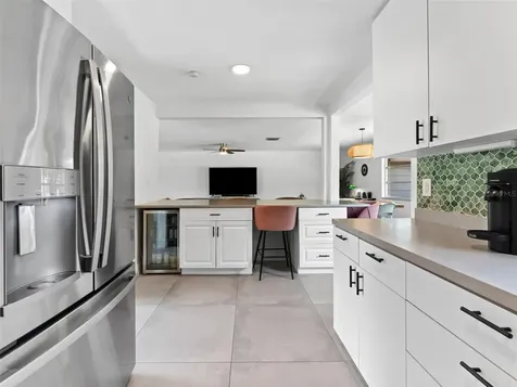 200 66th Street N St Petersburg FL 33710