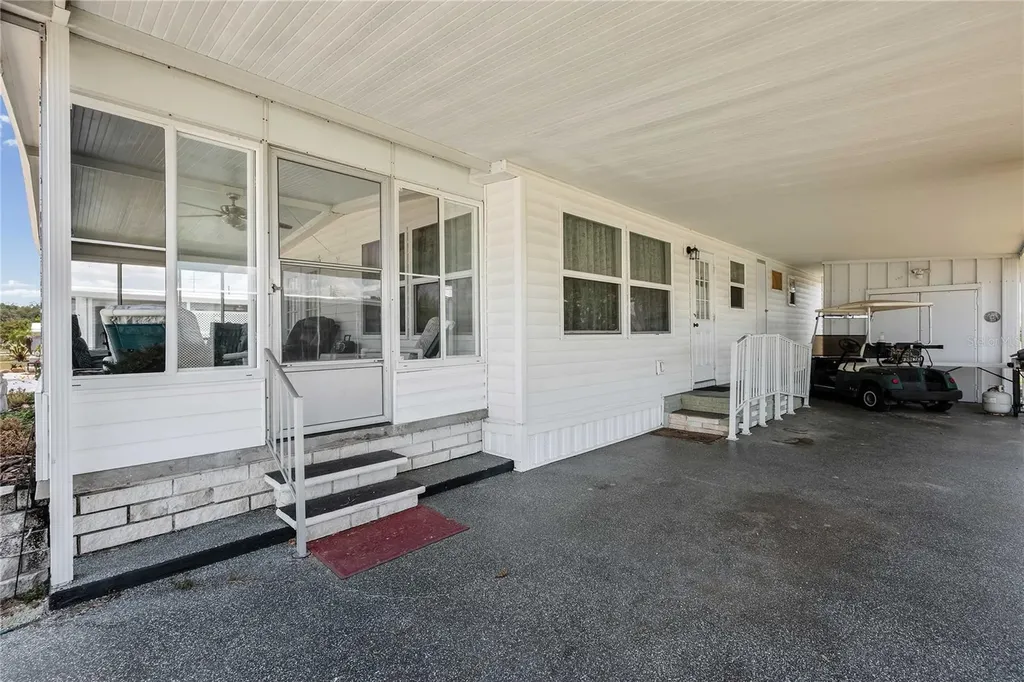 5301 Flint Street Zephyrhills FL 33542