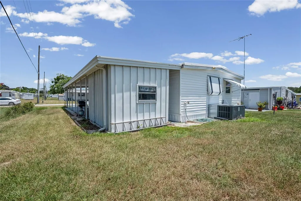5301 Flint Street Zephyrhills FL 33542