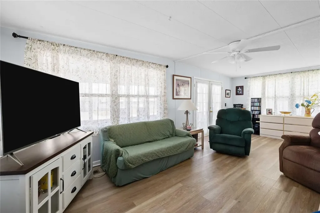 5301 Flint Street Zephyrhills FL 33542