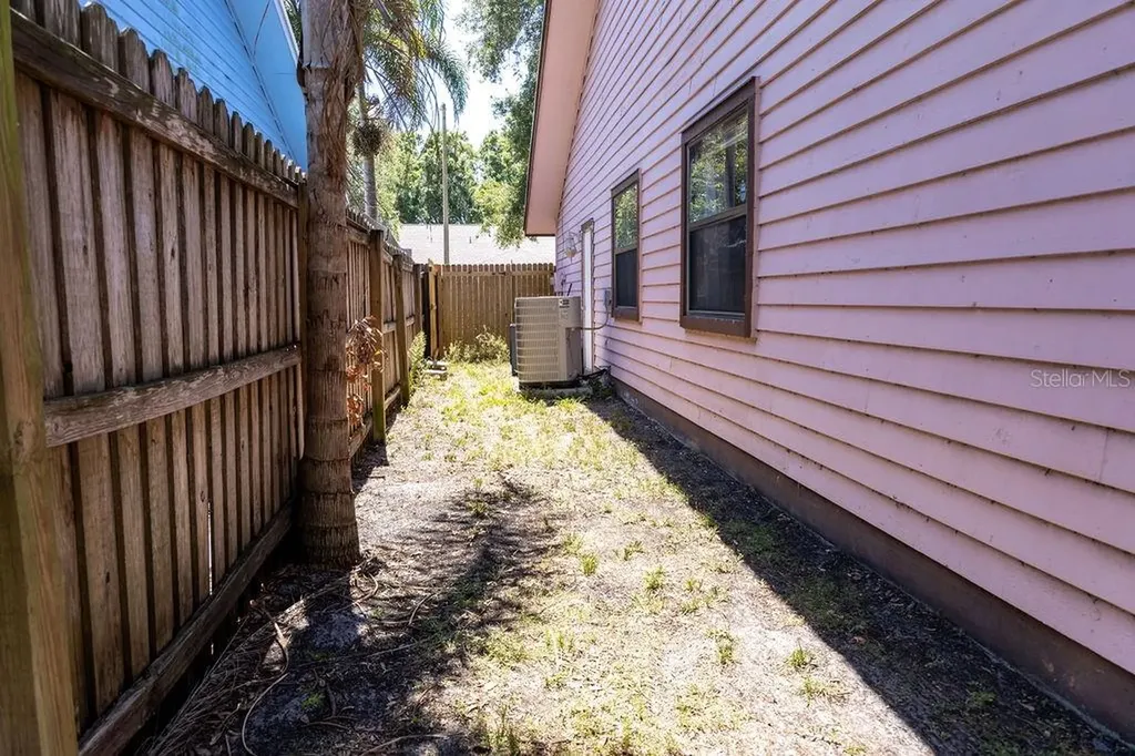 1707 Whispering Drive E Largo FL 33771