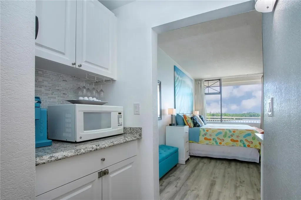 611 Destiny Drive Ruskin FL 33570