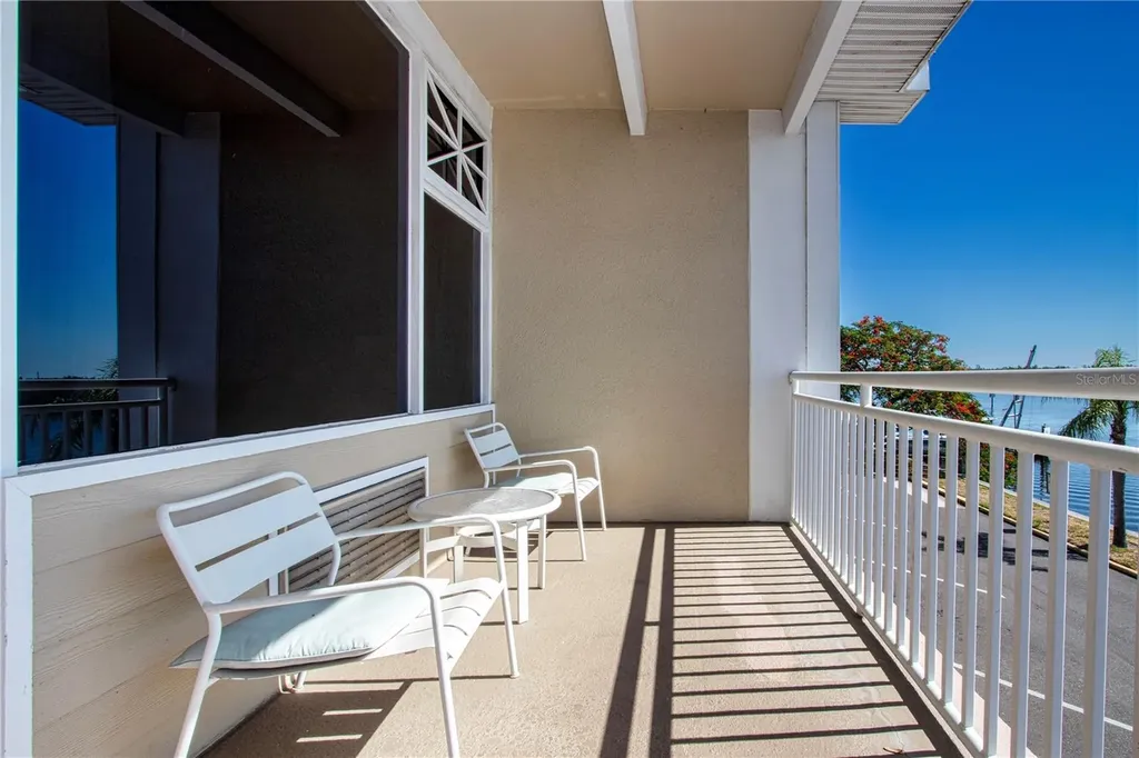611 Destiny Drive Ruskin FL 33570