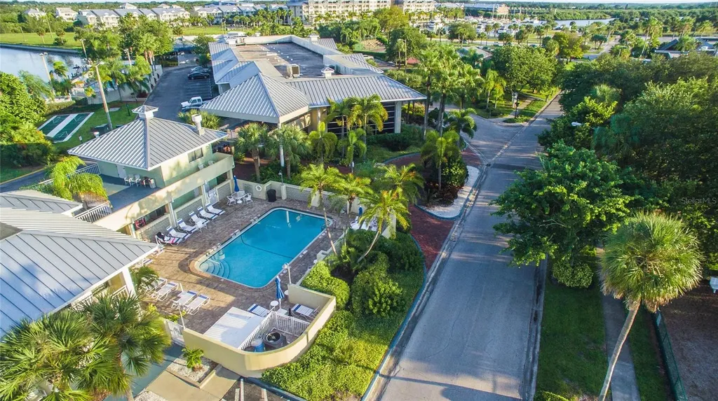 611 Destiny Drive Ruskin FL 33570
