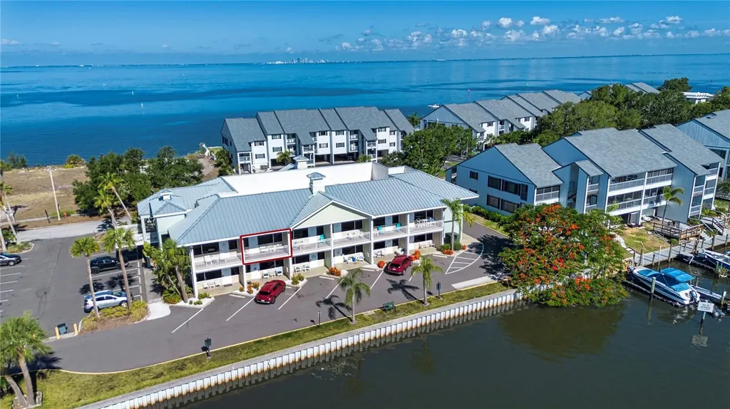 611 Destiny Drive Ruskin FL 33570