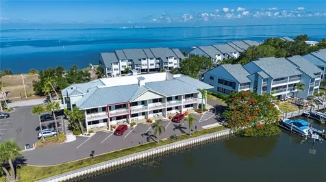 611 Destiny Drive Ruskin FL 33570