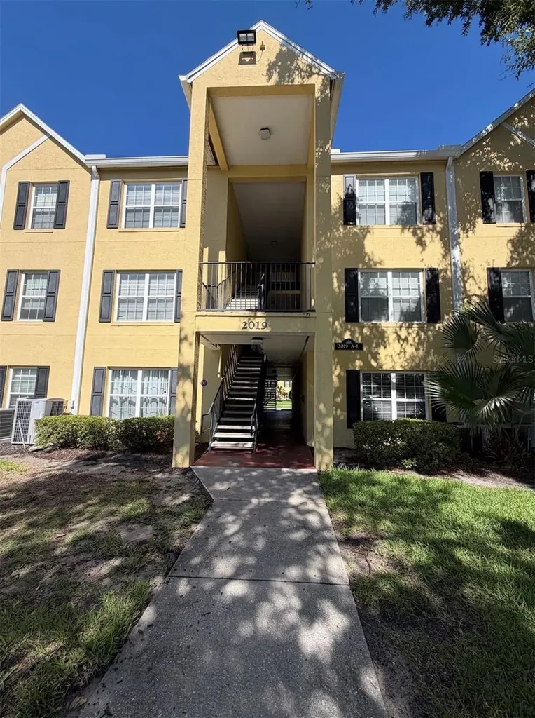 2019 Dixie Belle Drive Orlando FL 32812