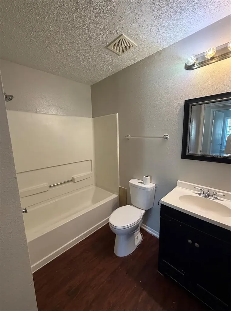 2019 Dixie Belle Drive Orlando FL 32812