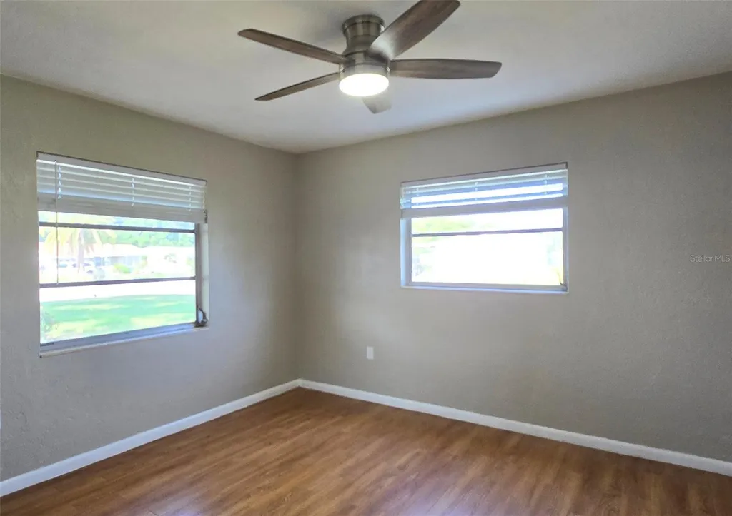 10833 111th Place N Seminole FL 33778