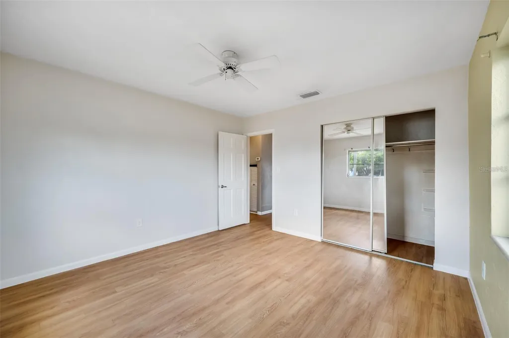 10833 111th Place N Seminole FL 33778