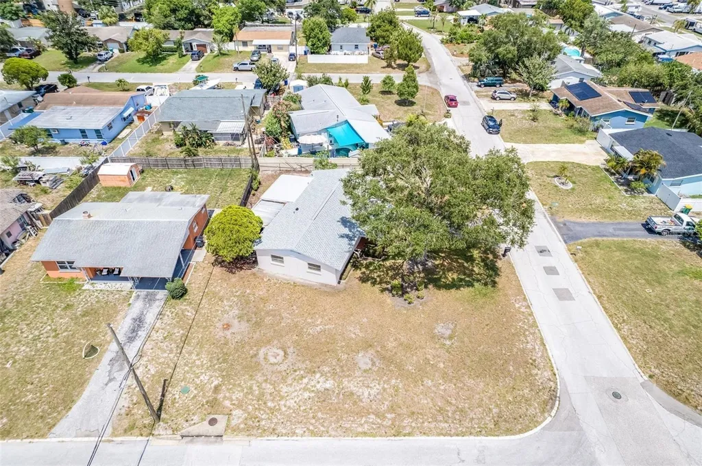 10833 111th Place N Seminole FL 33778
