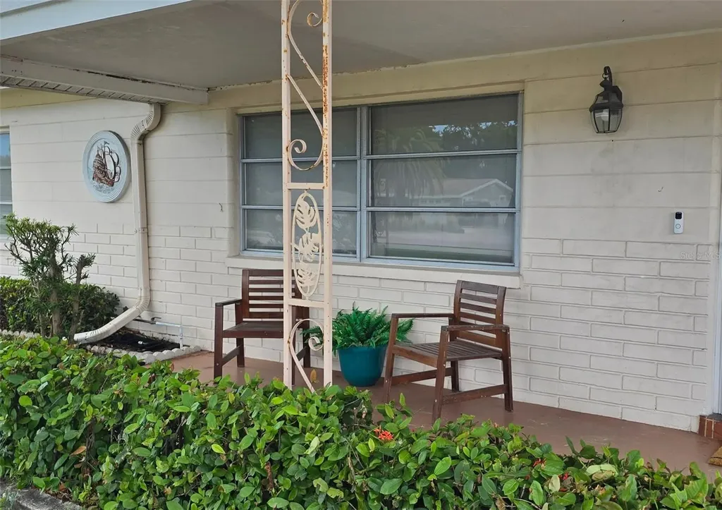 10833 111th Place N Seminole FL 33778
