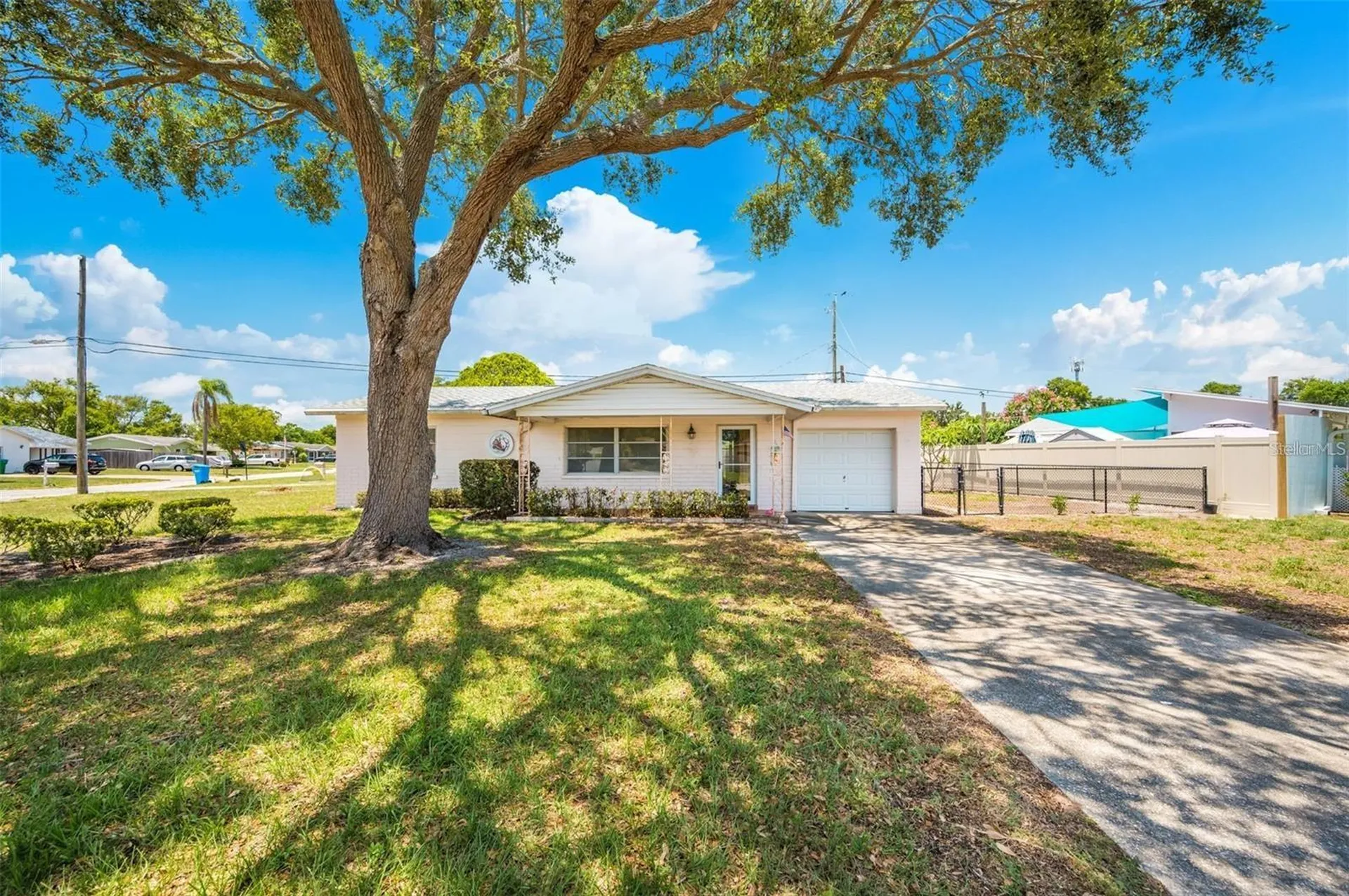 10833 111th Place N Seminole FL 33778