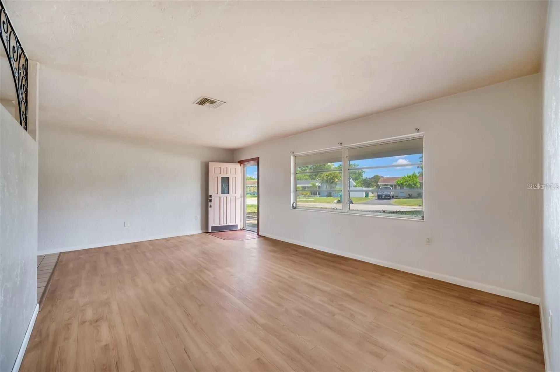 10833 111th Place N Seminole FL 33778