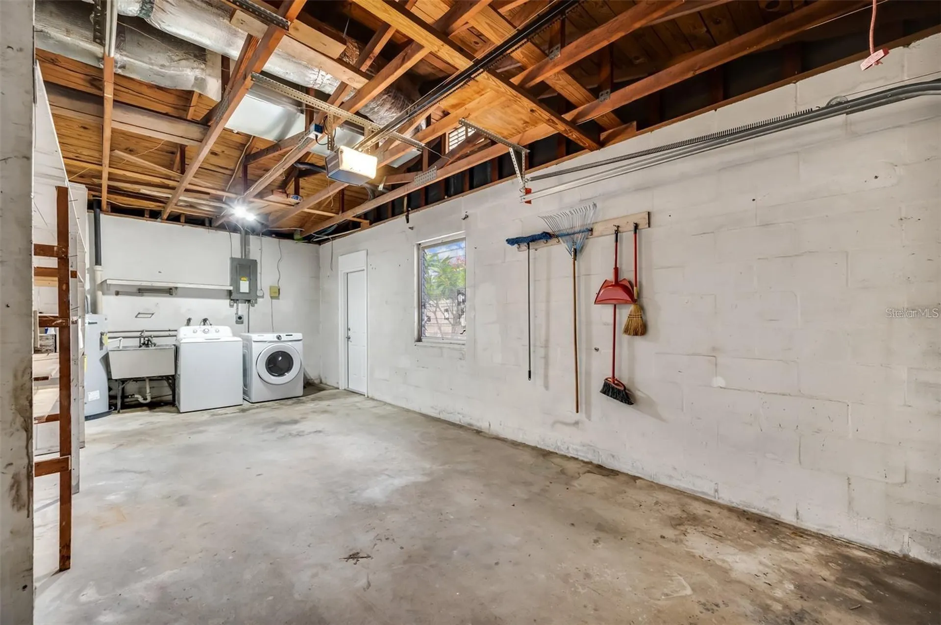 10833 111th Place N Seminole FL 33778